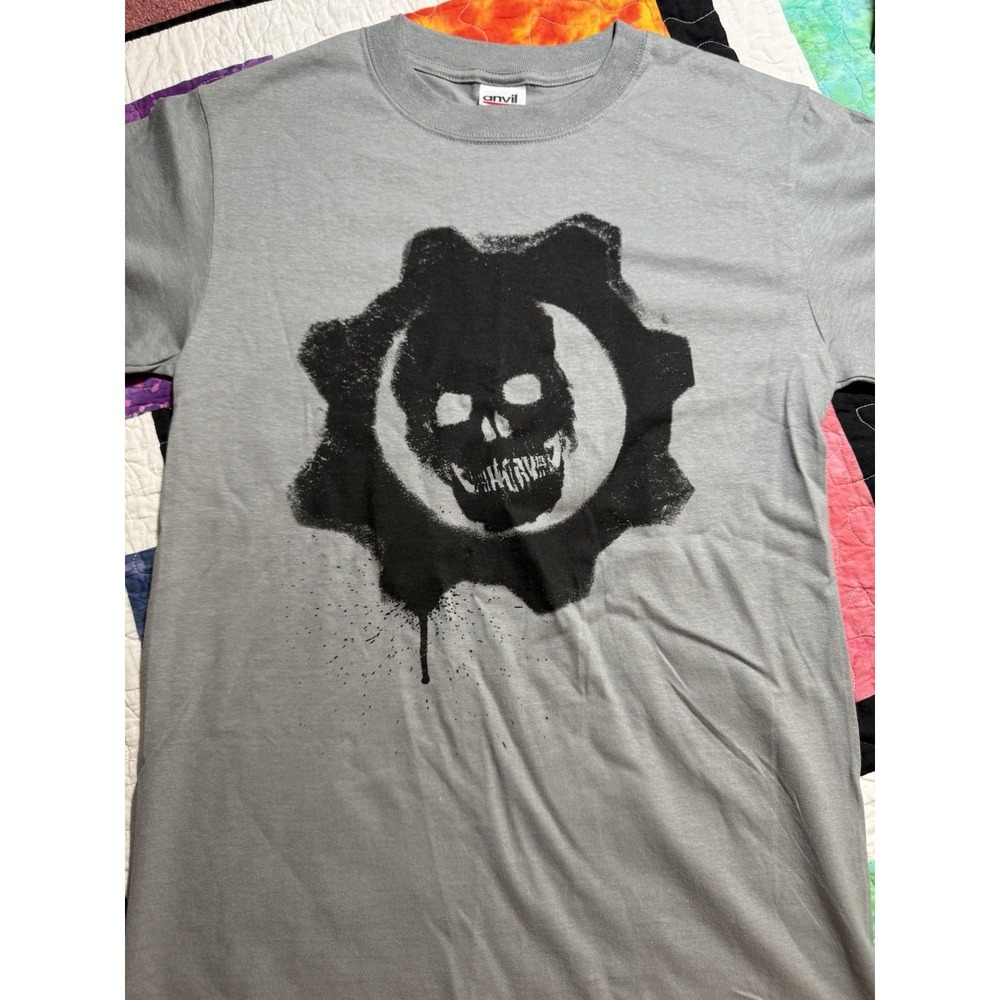 Gears of War Shirt 2008 Xbox 360 Video Game Graphic Tee Anvil Cog Gray Small
